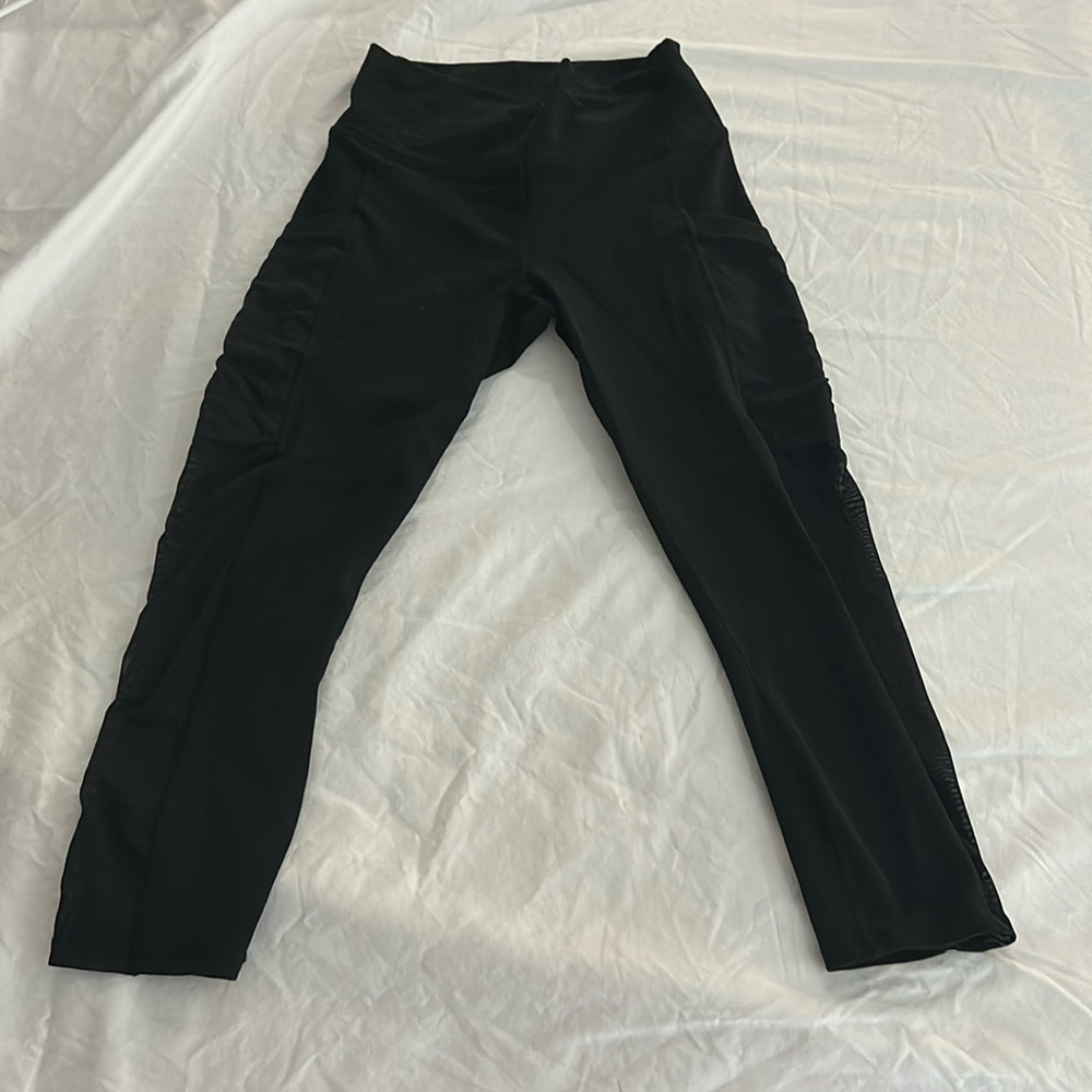Cropped Fabletics Leggings